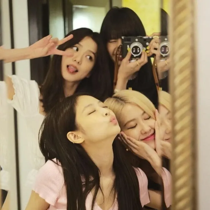 Foto terbaru BLACKPINK