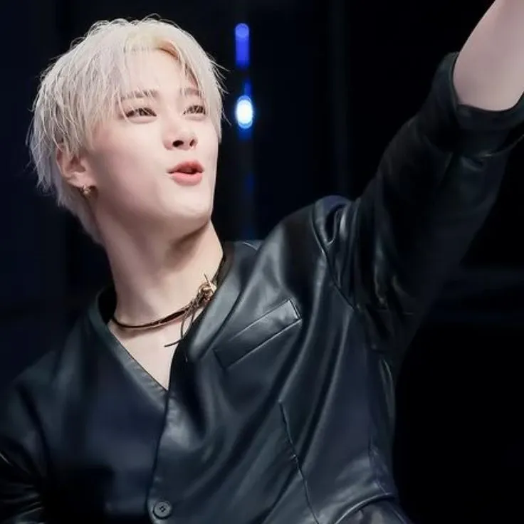 Foto aktivitas terbaru ASTRO