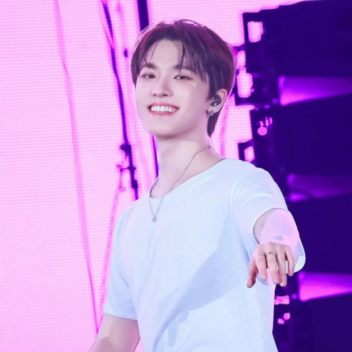 Recent activity shot of Dino (SEVENTEEN)