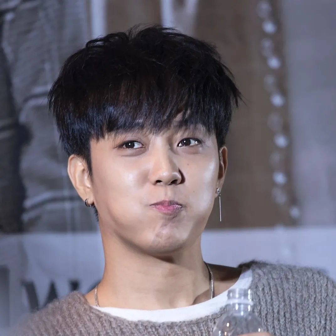 A moment captured by Eun Jiwon (SECHSKIES)'s fan