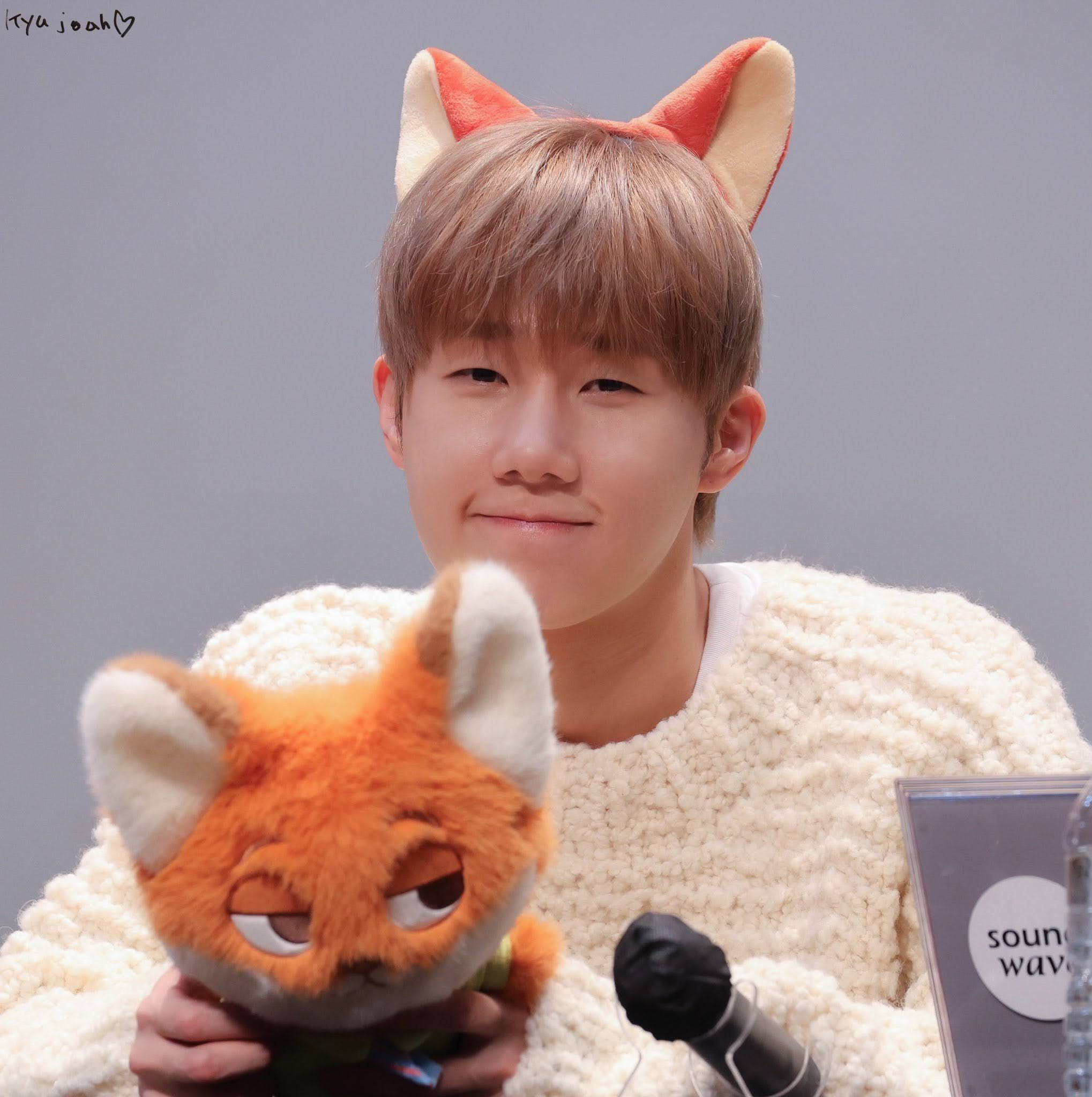 Latest photo of Sungkyu (INFINITE)