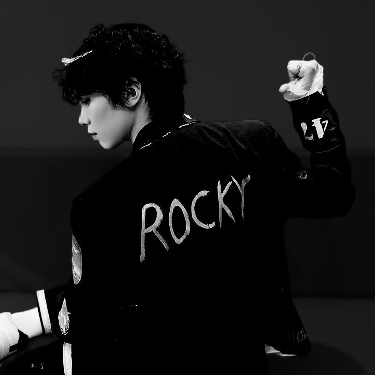 A moment captured by Rocky's fan
