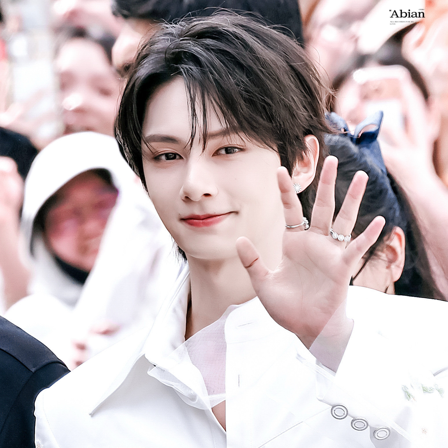 Behind-the-scenes cut of Jun (SEVENTEEN)