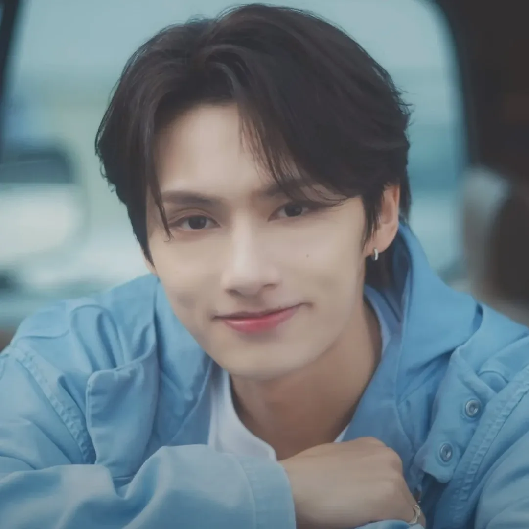 A moment captured by Jun (SEVENTEEN)'s fan