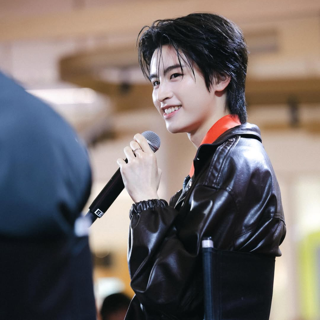 Aa (BUS)粉絲拍下的瞬間