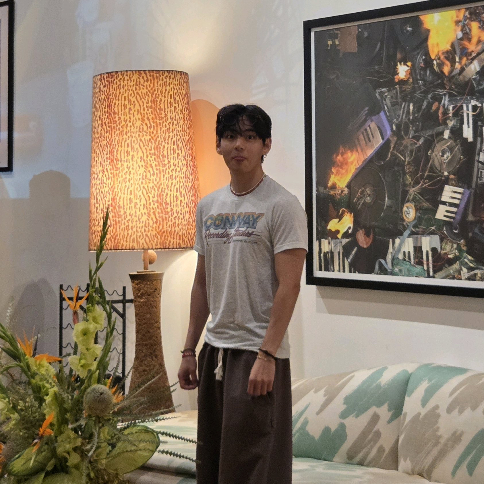 A moment captured by V (BTS)'s fan