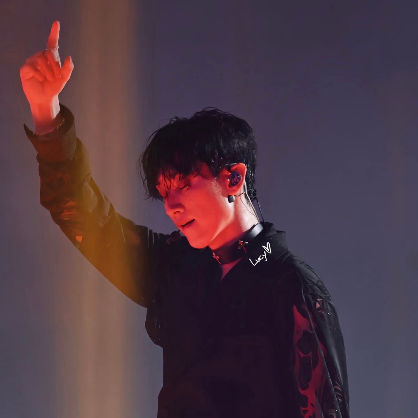 Behind-the-scenes cut of Eunhyuk (Super Junior)