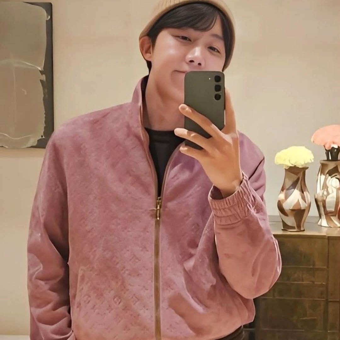 Latest photo of j-hope (BTS)