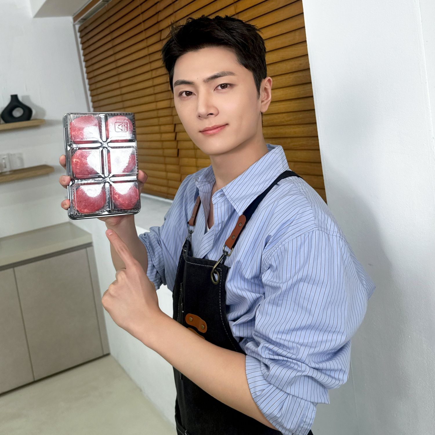 Behind-the-scenes cut of Jay (ENHYPEN)