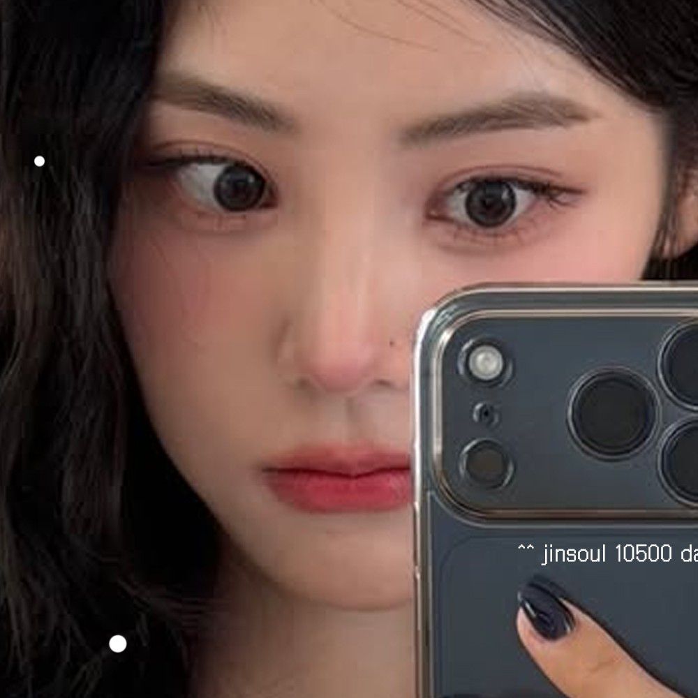 Behind-the-scenes cut of LOONA