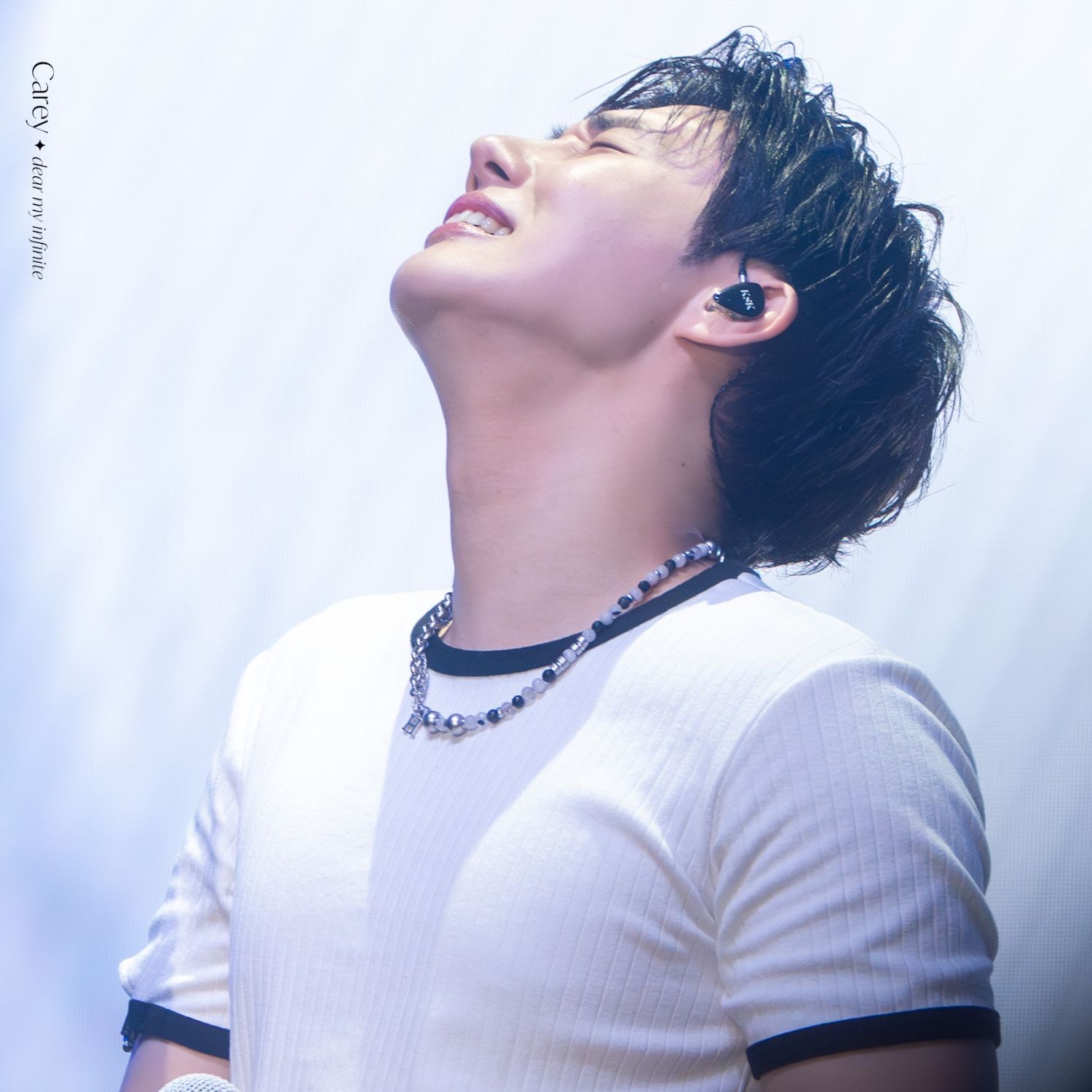 A moment captured by Sungkyu (INFINITE)'s fan