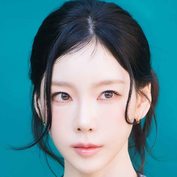 Behind-the-scenes cut of Taeyeon (Girls' Generation)