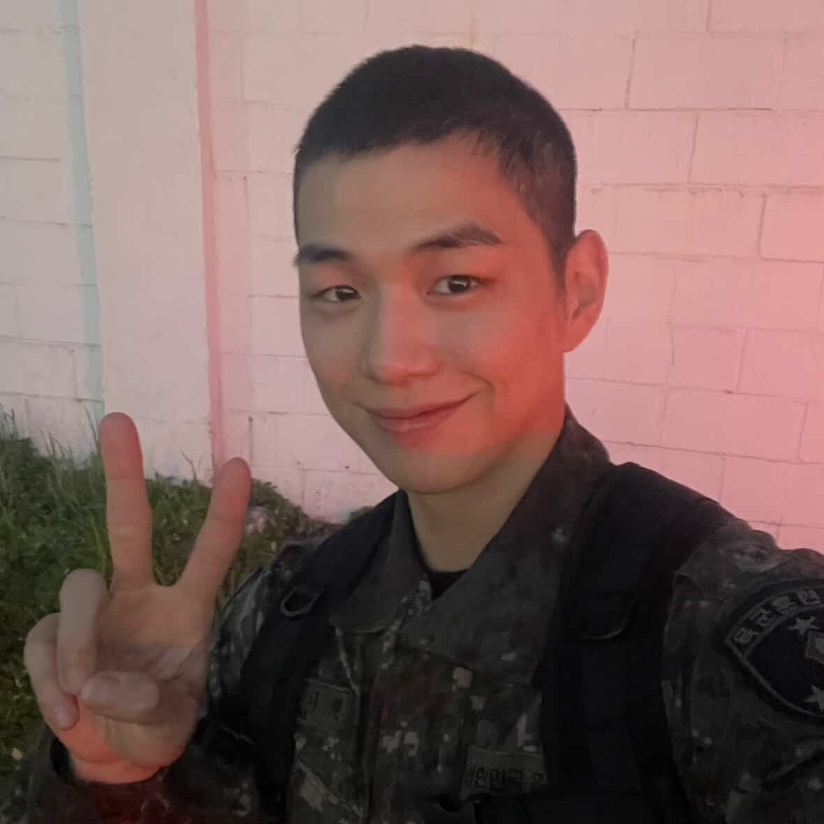 강다니엘의 비하인드 컷