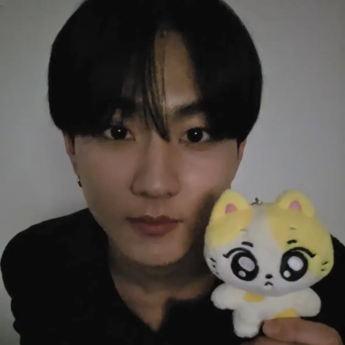 Latest photo of Jungwon (ENHYPEN)