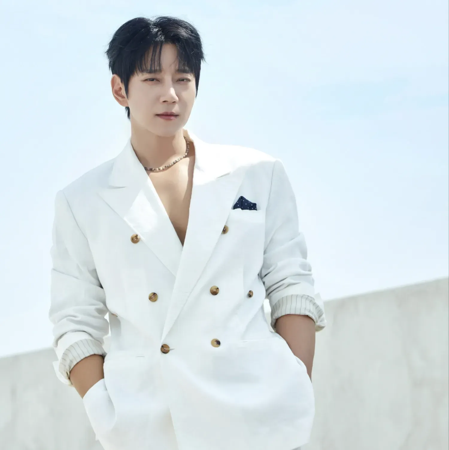 Latest photo of Hwang Chiyeol