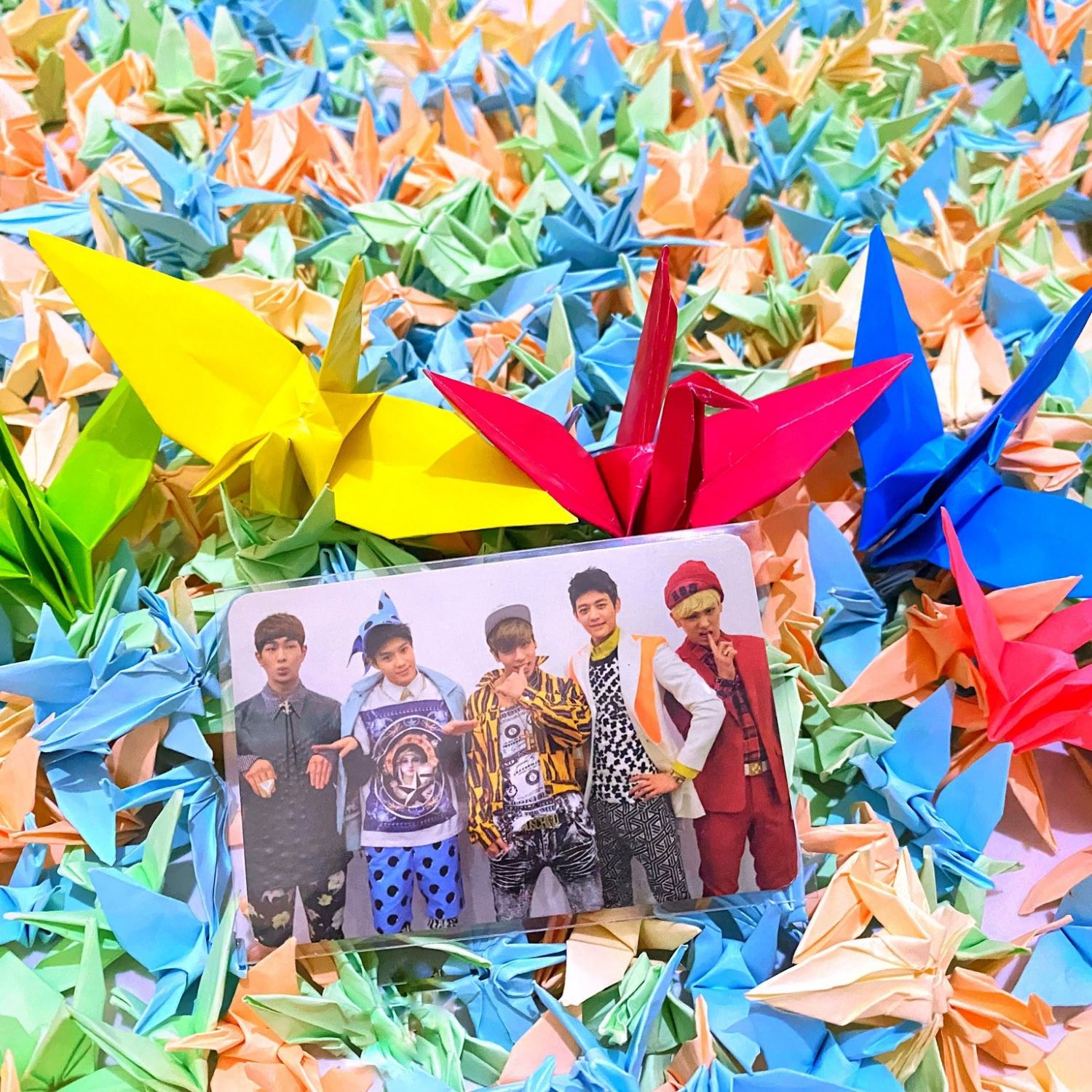 Behind-the-scenes cut of SHINee