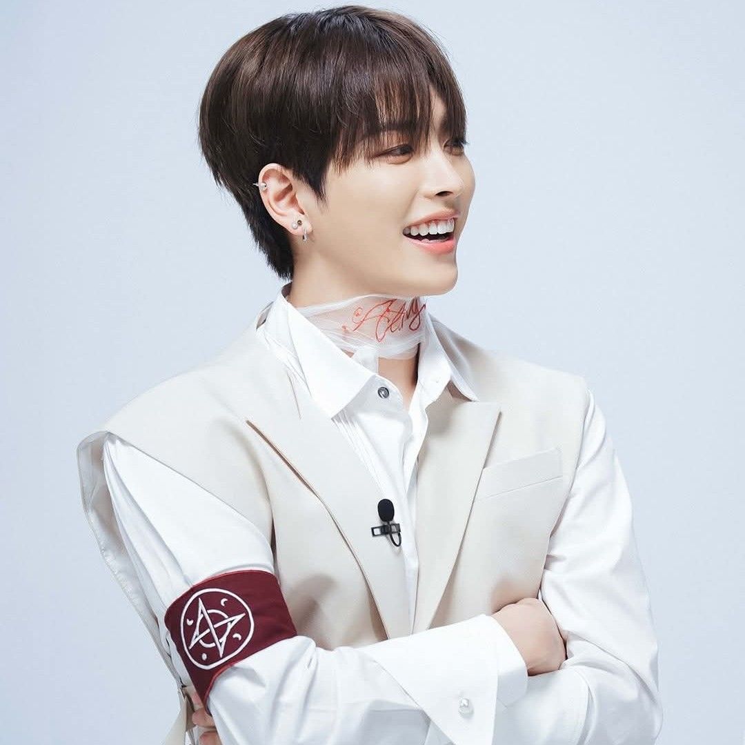 Latest photo of Hongjoong (ATEEZ)