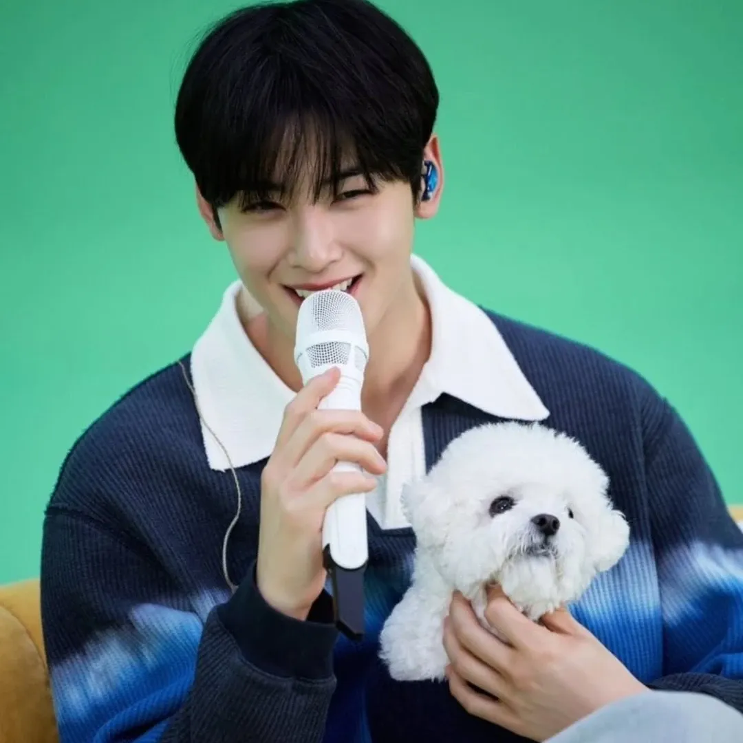 Latest photo of Eunwoo (ASTRO)