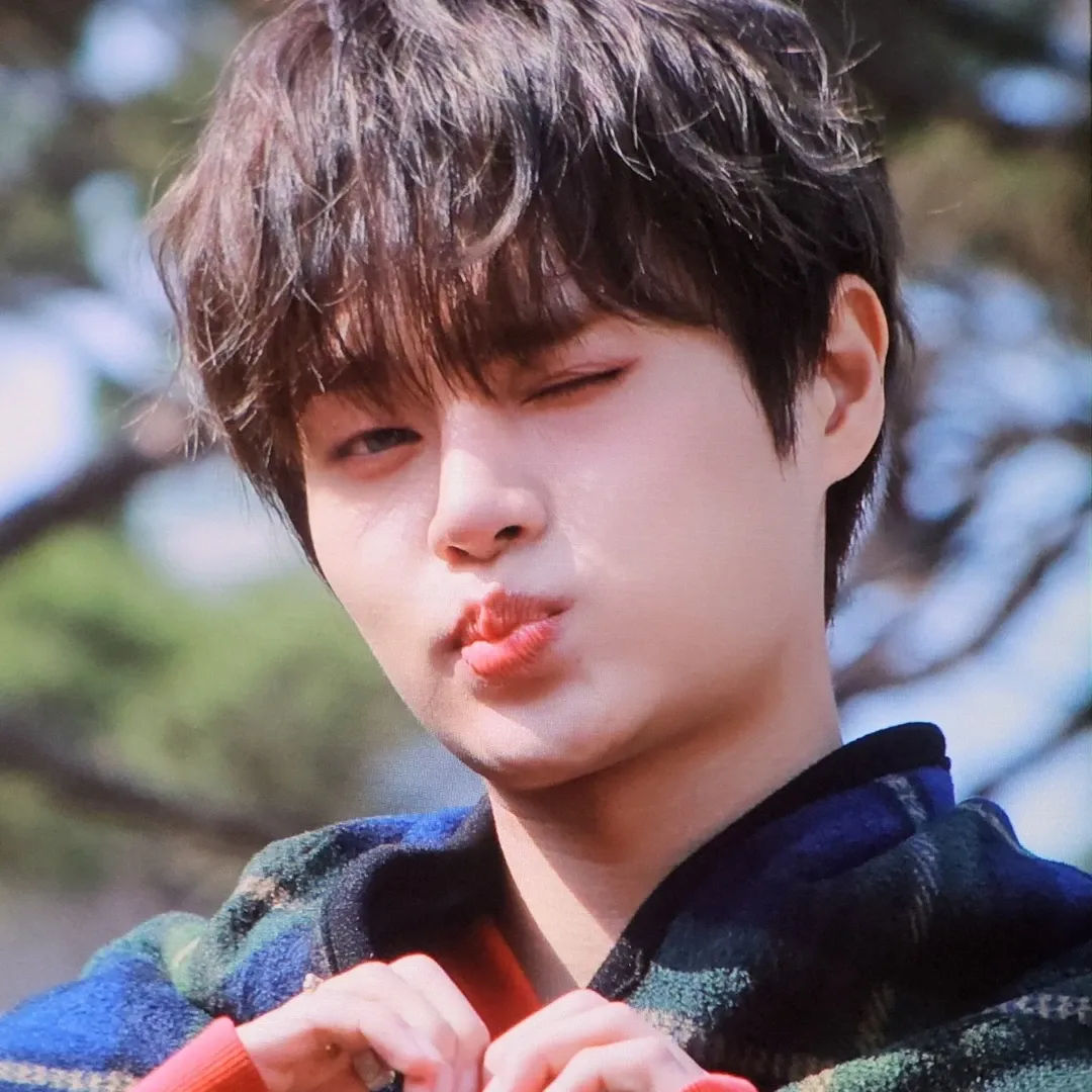 Recent activity shot of Lee Daehwi (AB6IX)