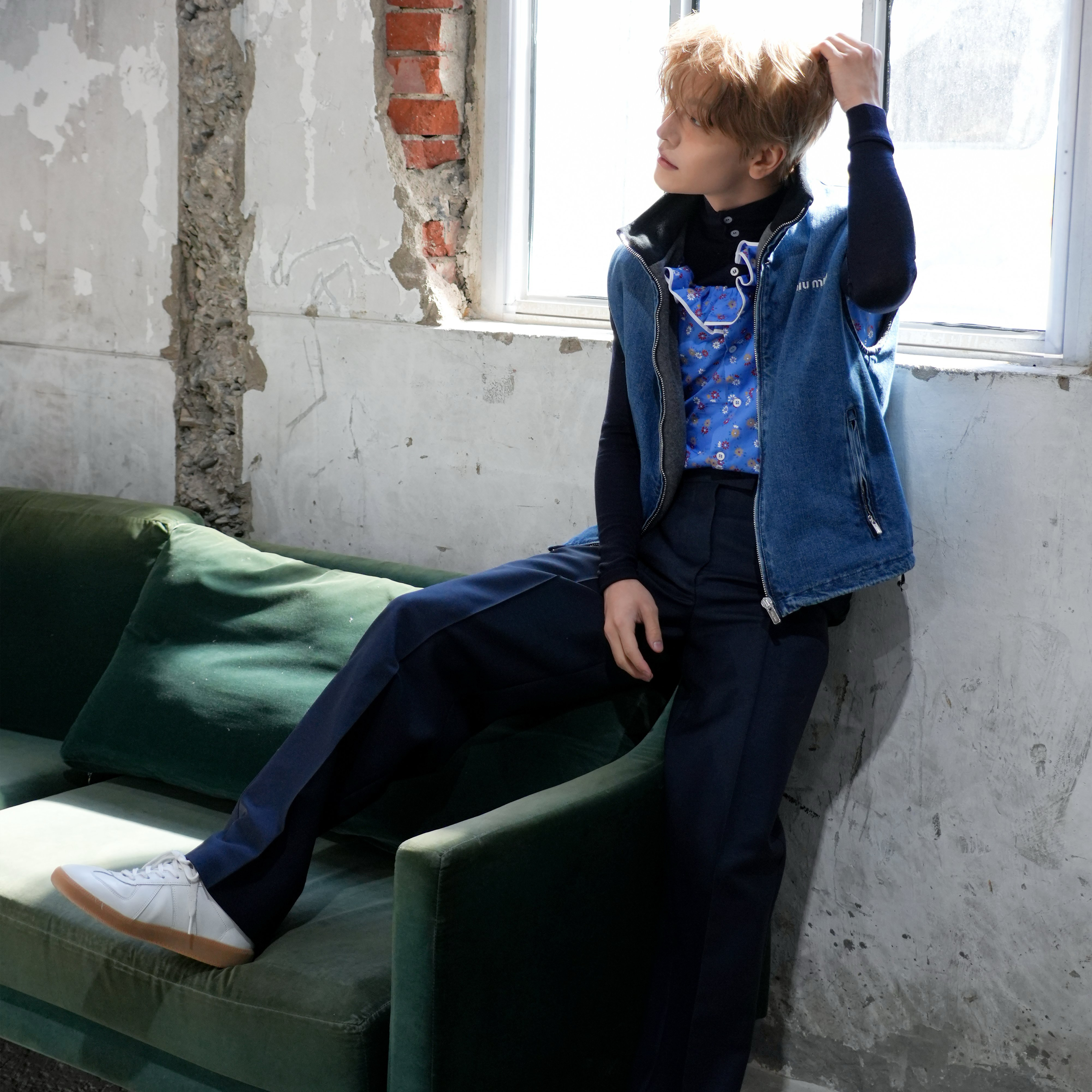 A moment captured by He Xinlong (ALPHA DRIVE ONE)'s fan