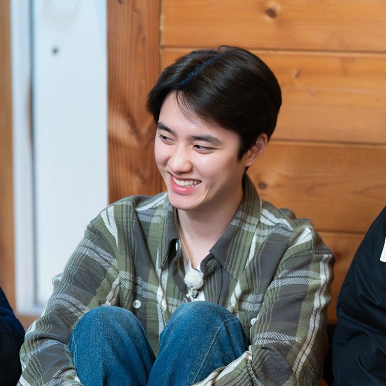 Foto aktivitas terbaru D.O. (EXO)