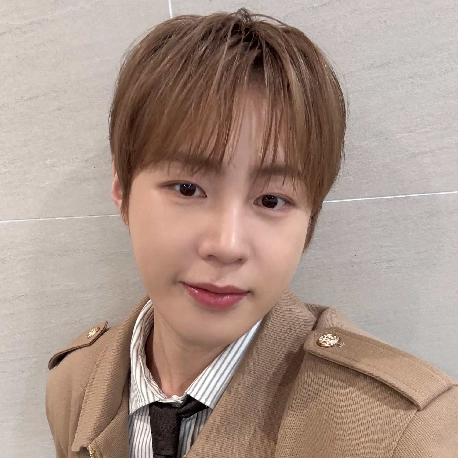 Recent activity shot of Ha Sungwoon