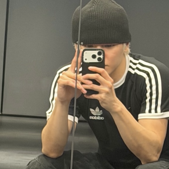 Behind-the-scenes cut of Taeyong (NCT 127)