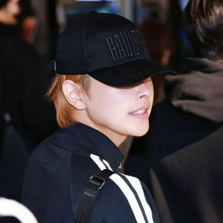 Behind-the-scenes cut of Hongjoong (ATEEZ)
