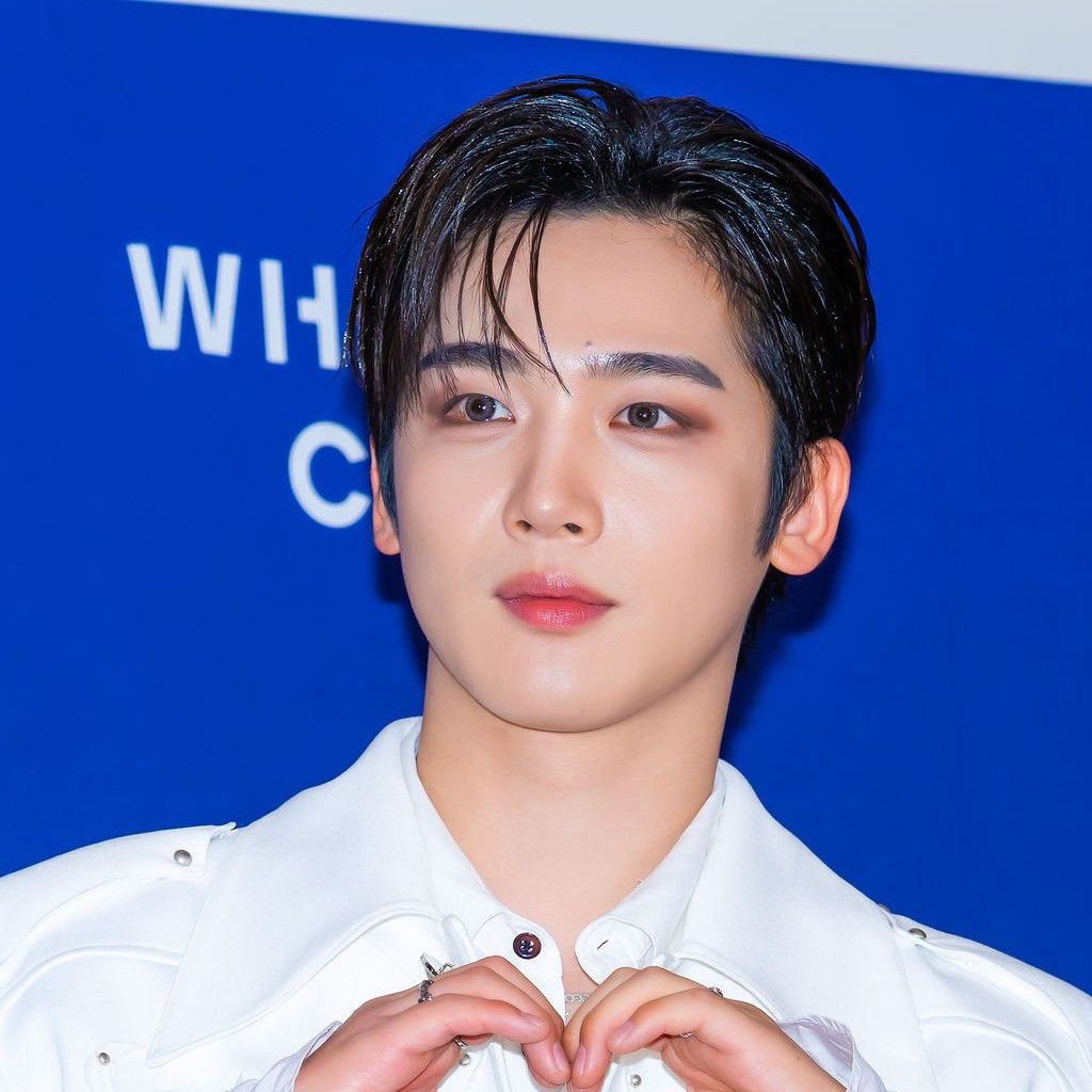 Behind-the-scenes cut of Kim Yohan (WEi)