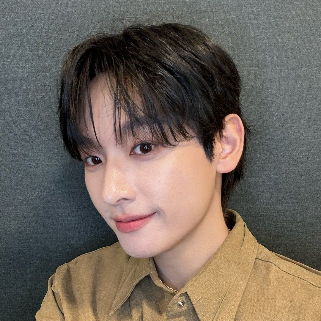 Behind-the-scenes cut of Inseong (SF9)