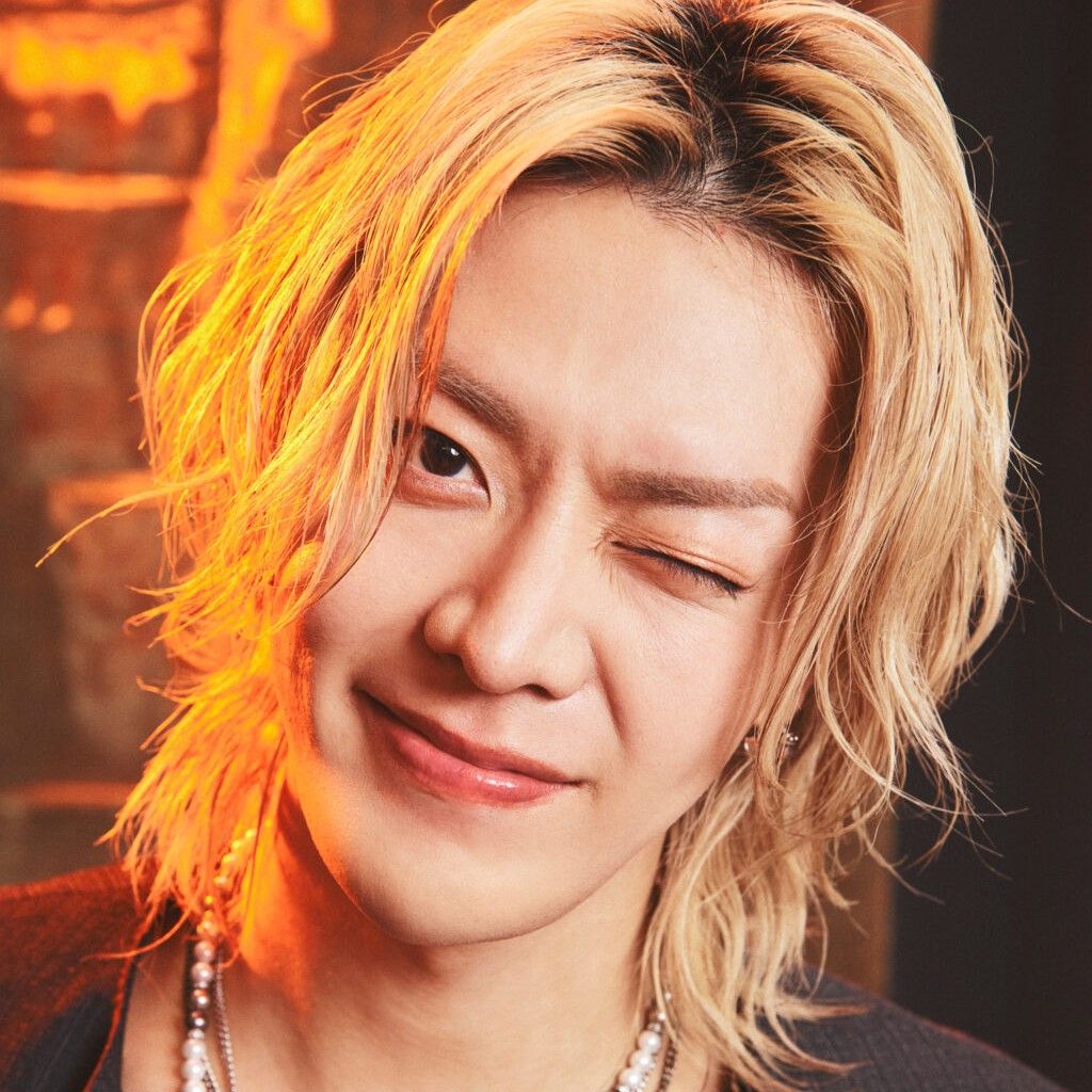 Foto aktivitas terbaru Yuta (NCT 127)