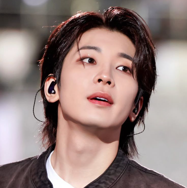 원우 (세븐틴) 최근 활동샷