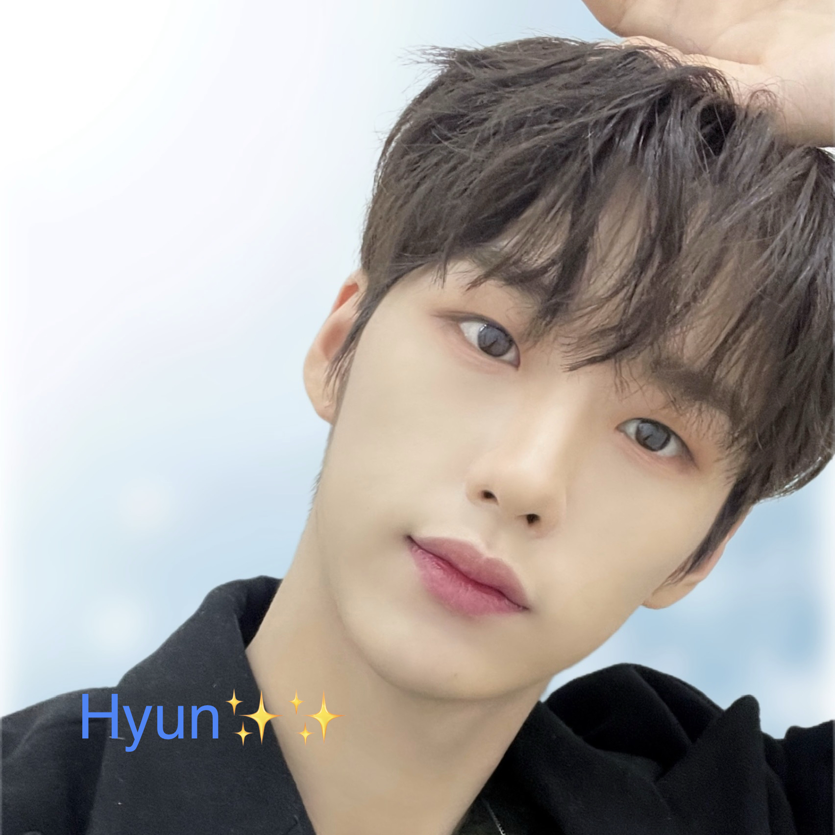 Behind-the-scenes cut of Hyun