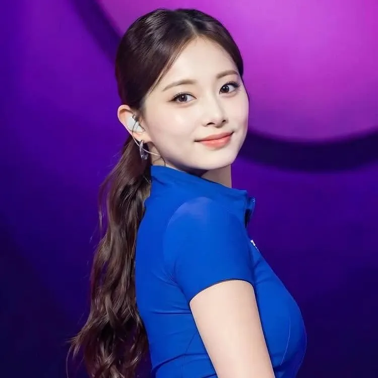 쯔위 (TWICE)의 비하인드 컷
