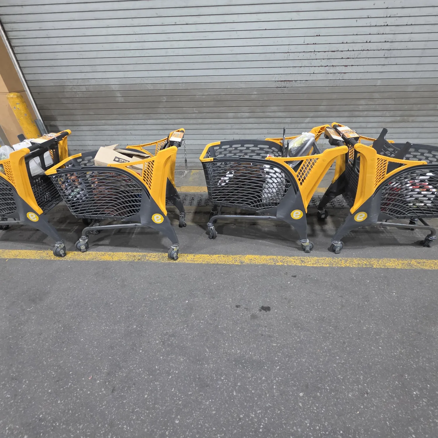 TWICEの最近の活動写真