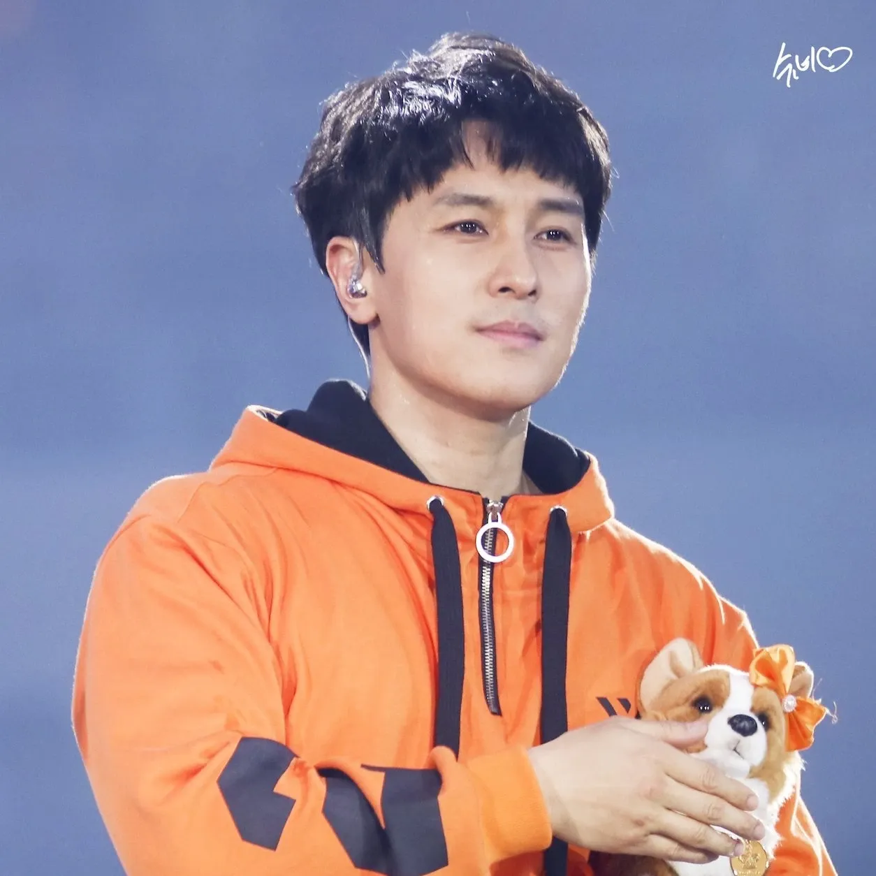 Latest photo of Kim Dongwan (SHINHWA)