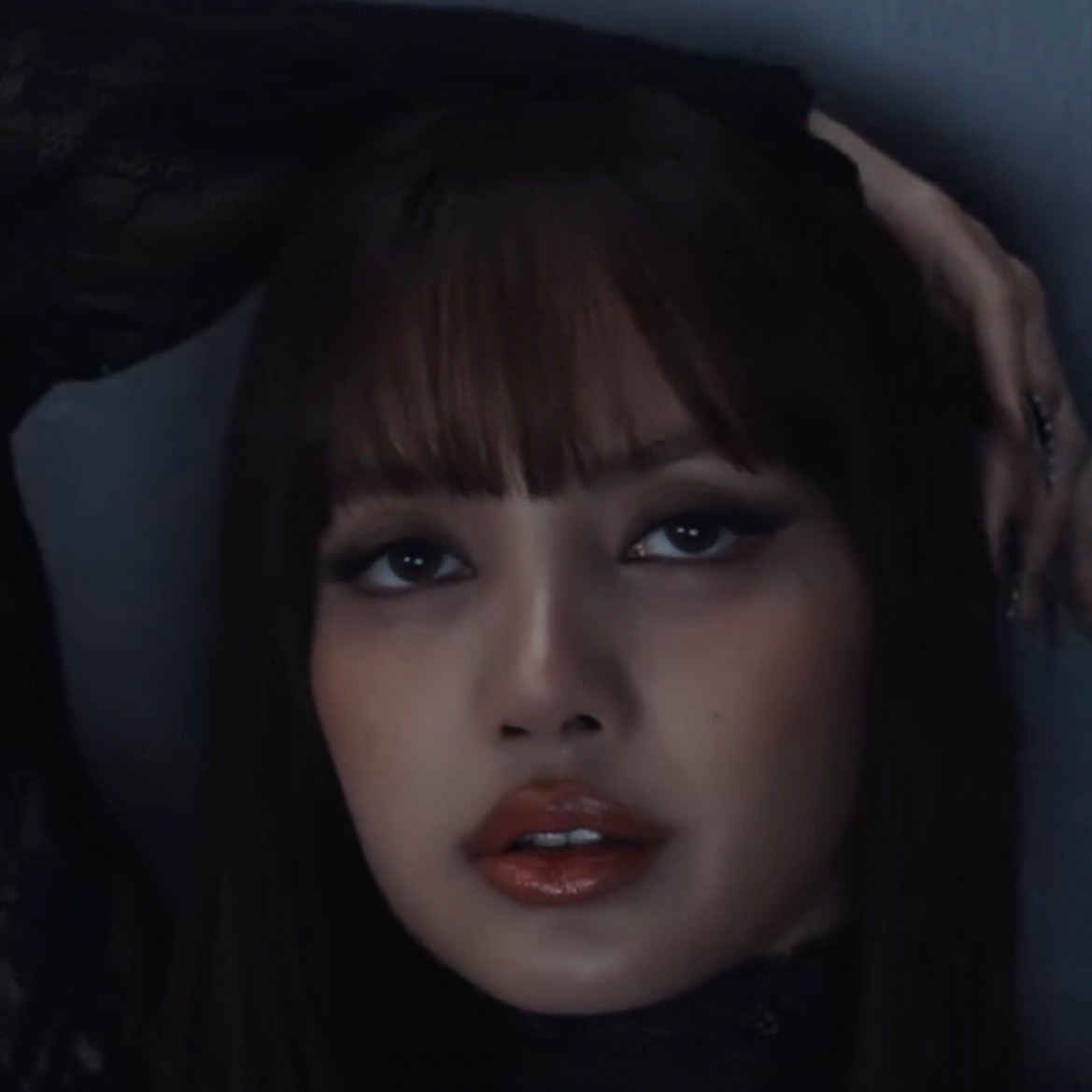 Lisa (BLACKPINK)的最新照片