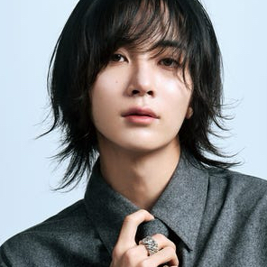 Foto aktivitas terbaru Jeonghan (SEVENTEEN)