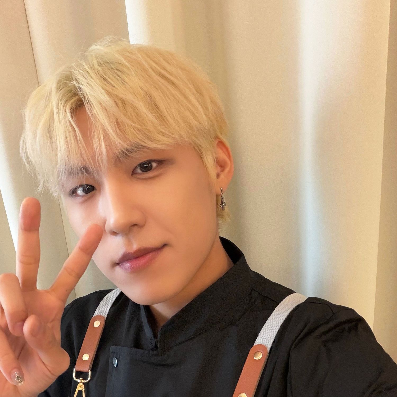 Behind-the-scenes cut of Park Woojin (AB6IX)