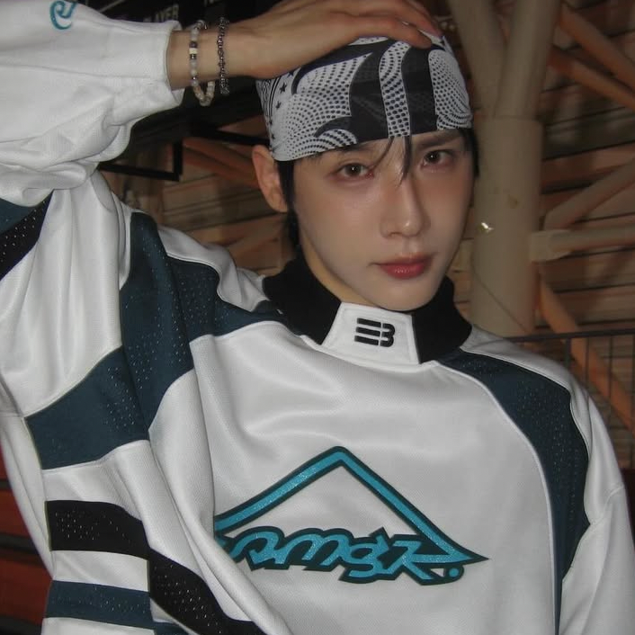 Recent activity shot of Jeon Woong (AB6IX)