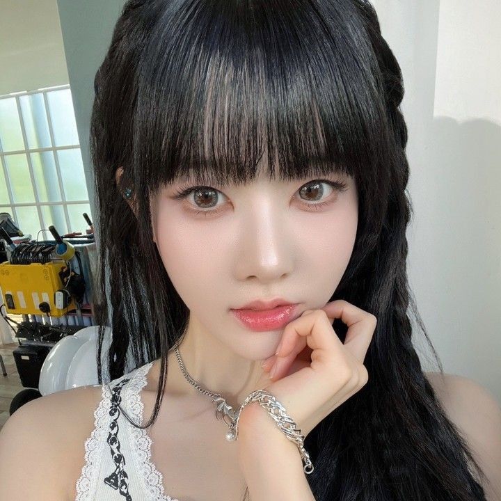 Latest photo of Sieun (STAYC)