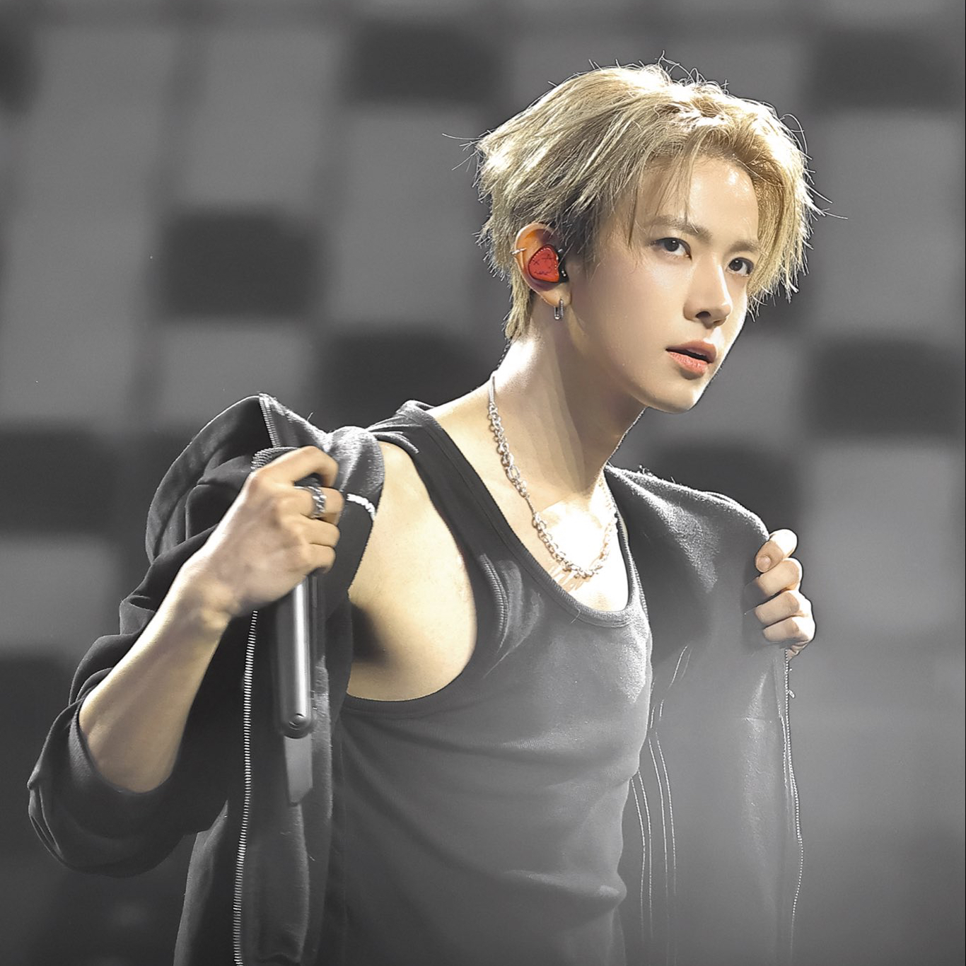 Latest photo of Heeseung (ENHYPEN)