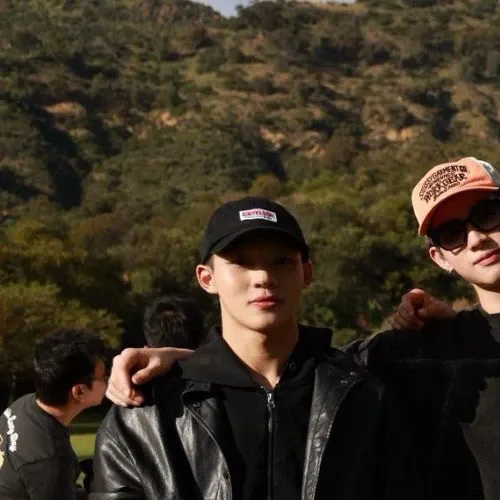 A moment captured by LYKN's fan