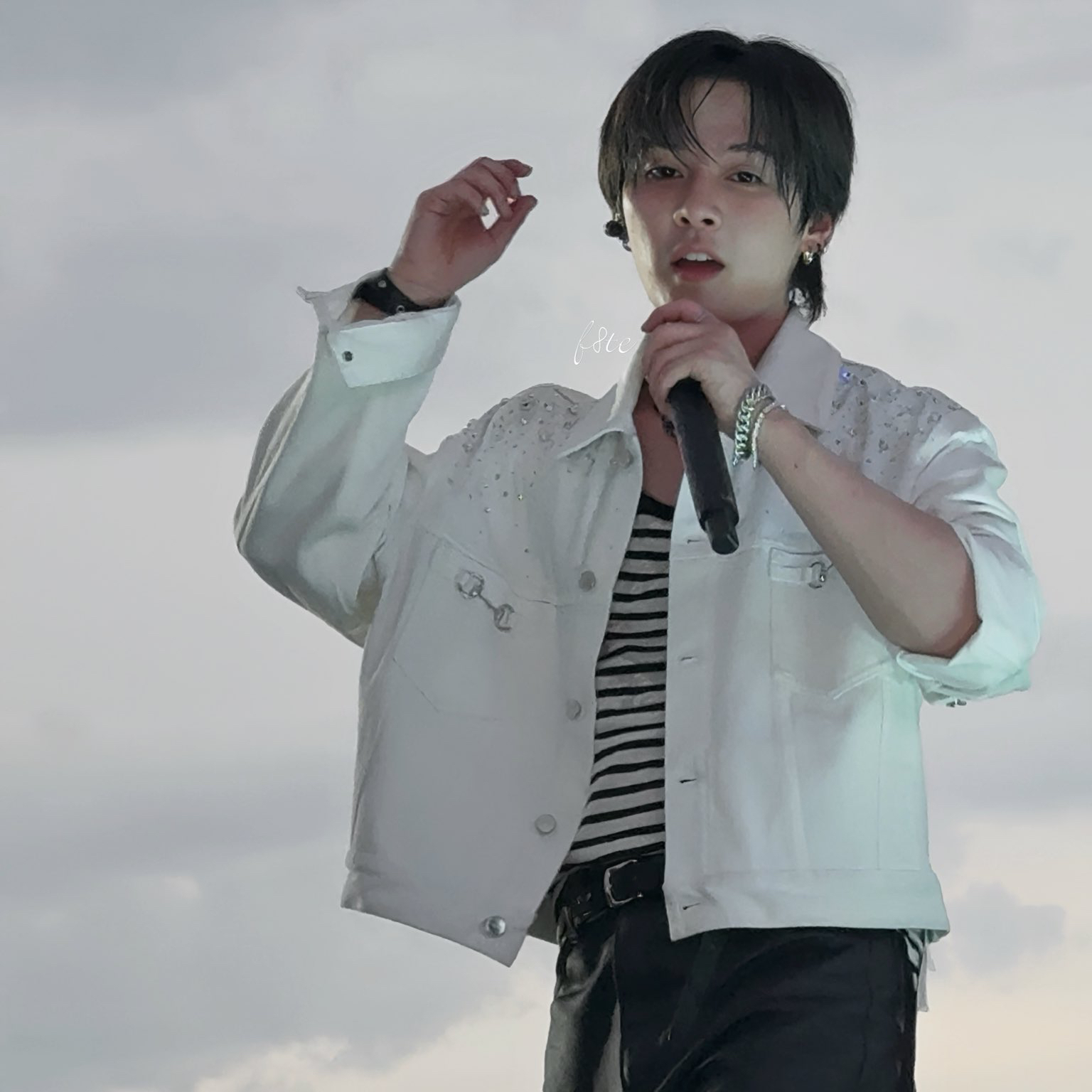Foto terbaru Lee Know (Stray Kids)