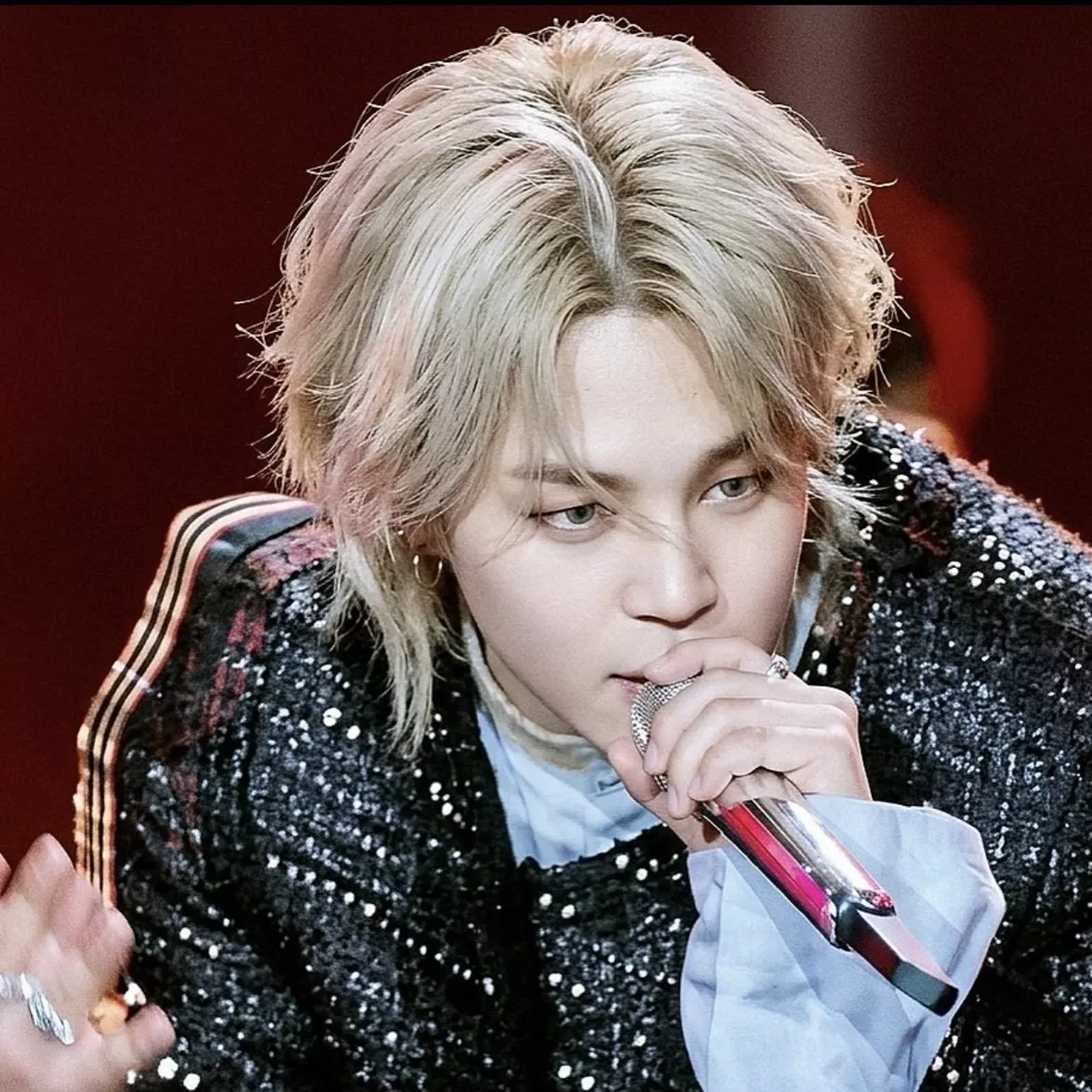 Foto aktivitas terbaru Jimin (BTS)