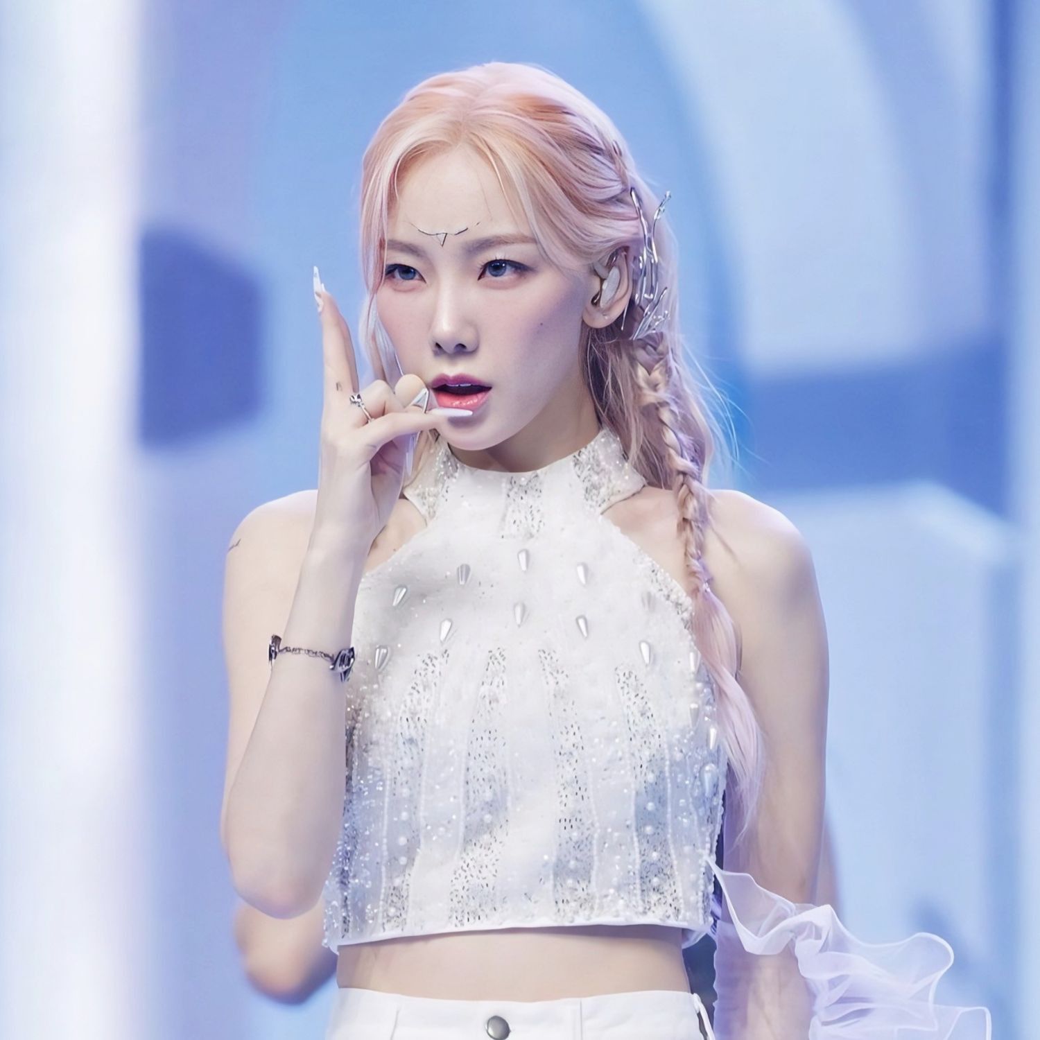 Recent activity shot of Taeyeon (Girls' Generation)