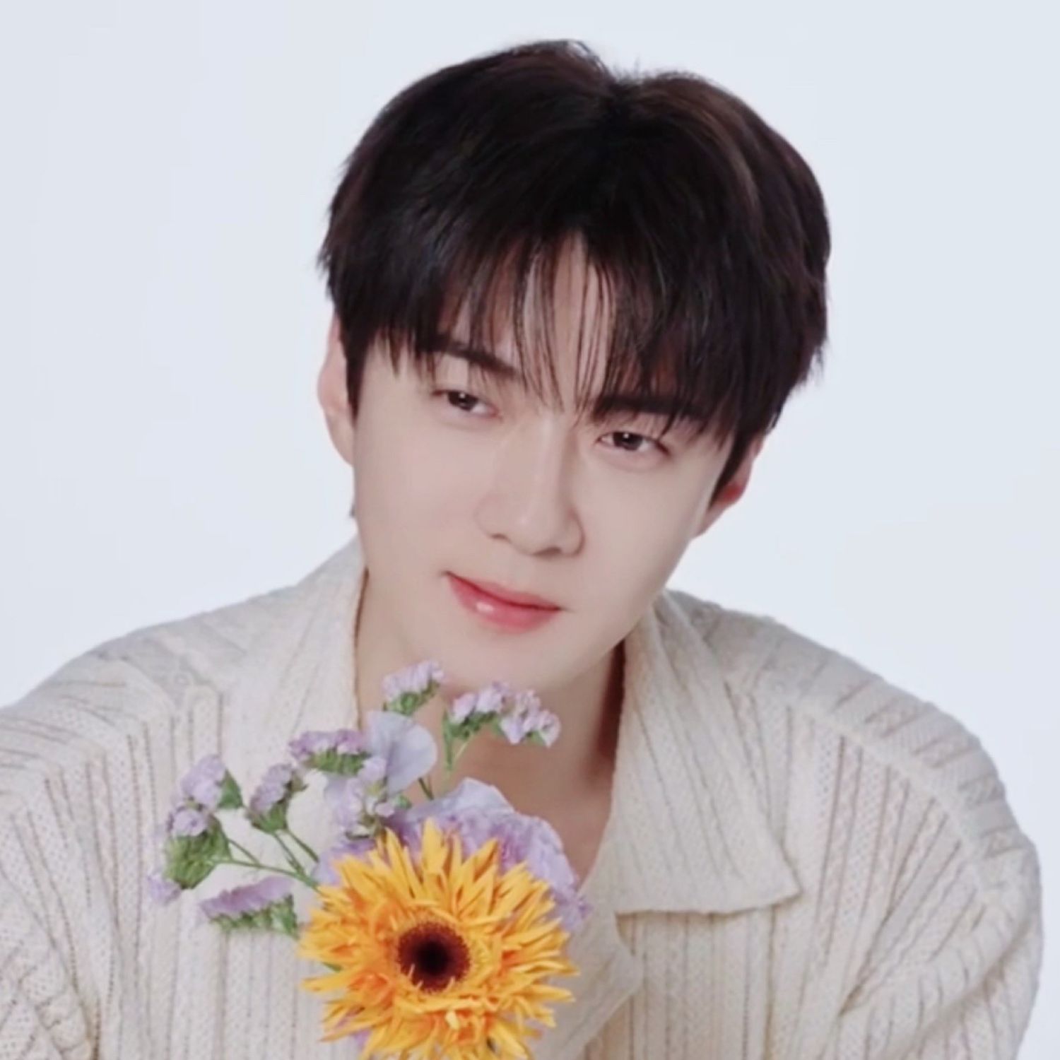 Behind-the-scenes cut of Sehun (EXO)