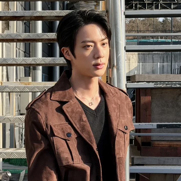 Behind-the-scenes cut of Jin (BTS)