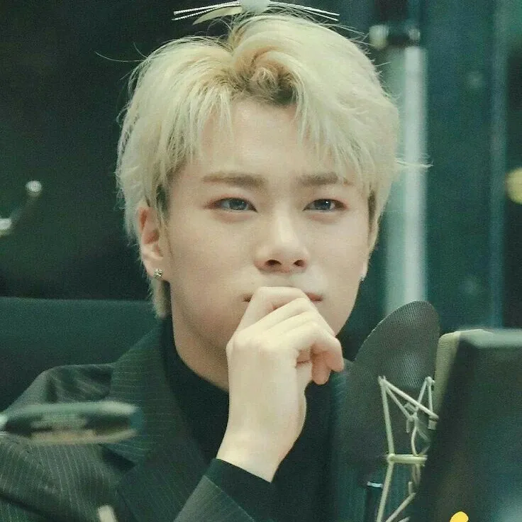 Latest photo of Moonbin (ASTRO)