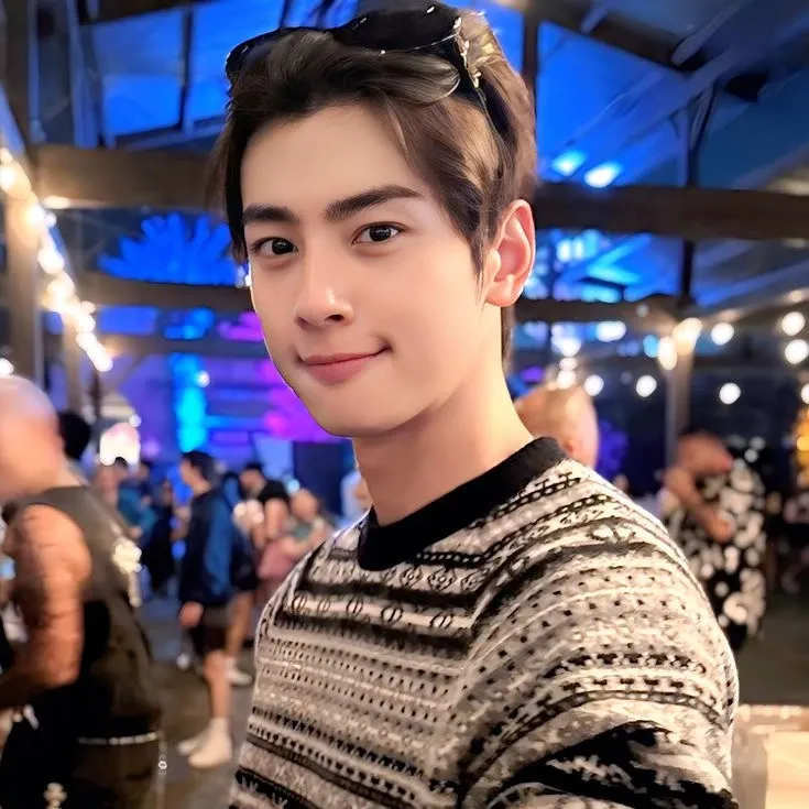 Recent activity shot of Eunwoo (ASTRO)